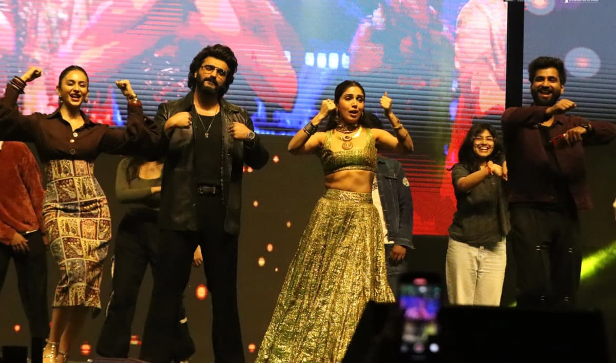 Chandigarh University Online Star Night Show