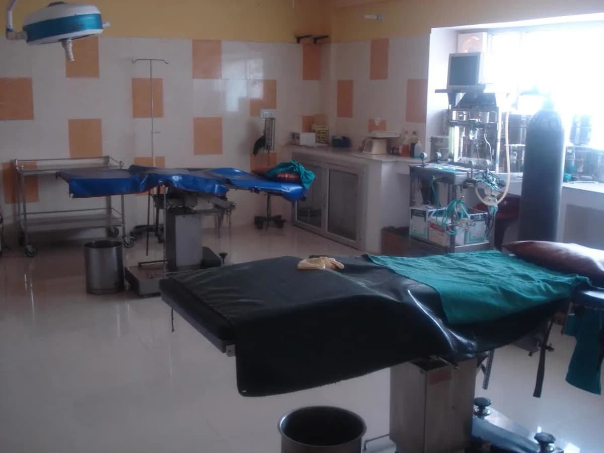  Dr. Preeti Global University Physiotherapy labe